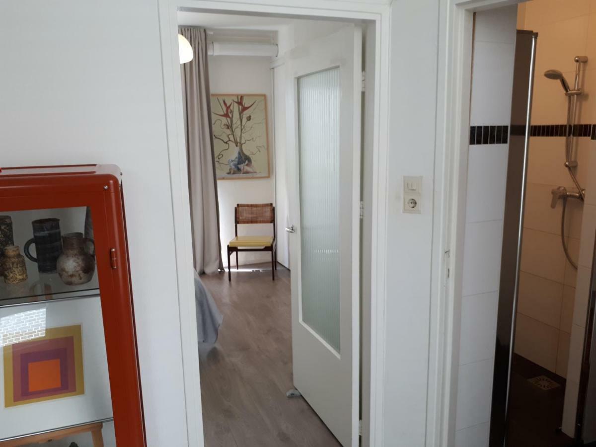 Apartamento Tiny Monumental House In Down Town Leiden Exterior foto